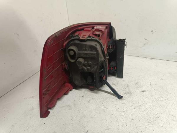 FEU ARRIERE DROIT VW SHARAN 07/2010-2015 - Vue 2